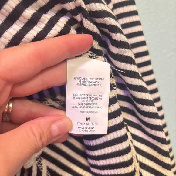 Rewind Women’s Black and White Striped Lace-Up Hoodie with Lace Accents Size M - Picture 4 of 8